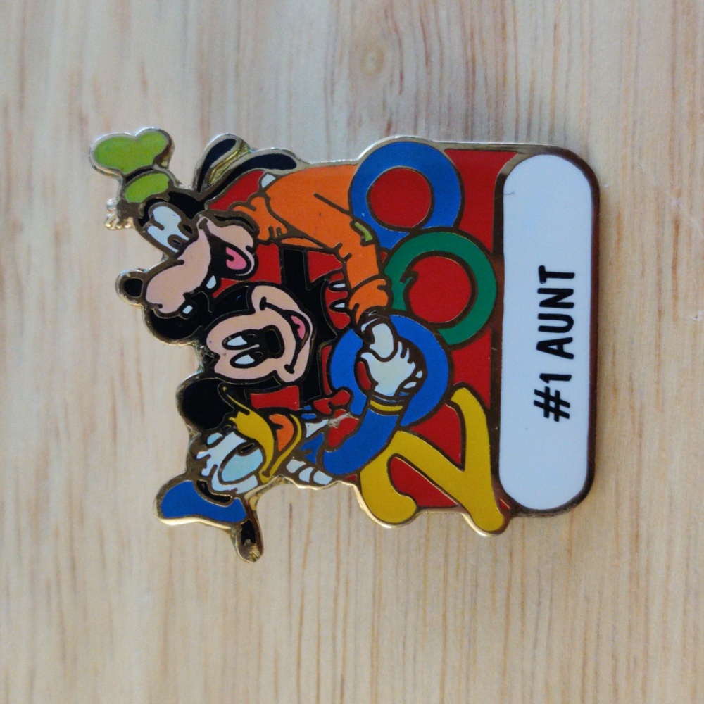 Disney Colorful #1 Aunt Pin